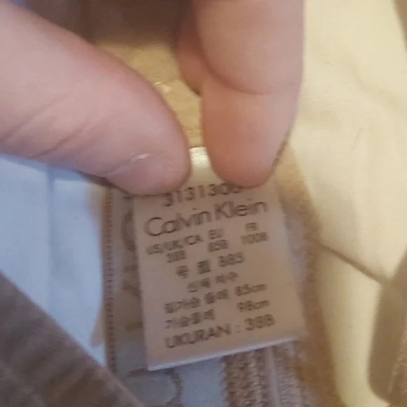Calvin Klein Bra - Picture 2 of 2